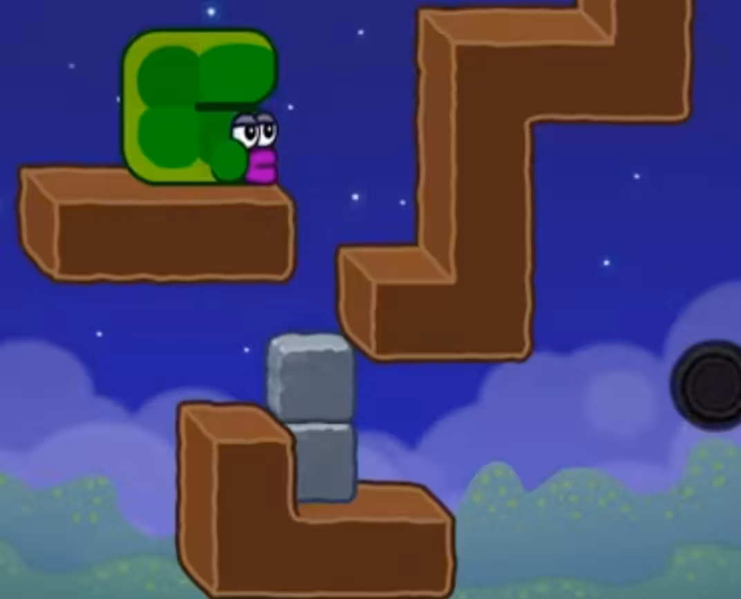 Apple Worm Level 17 Step 6: Push the stone block right one step to make it drop and stack on the block below