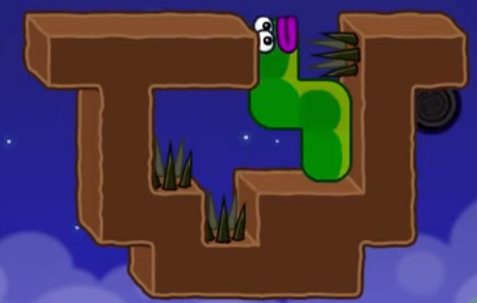 Apple Worm Level 22 Step 3: Eat the apple at the right edge, then do the up-left-up micro-shift